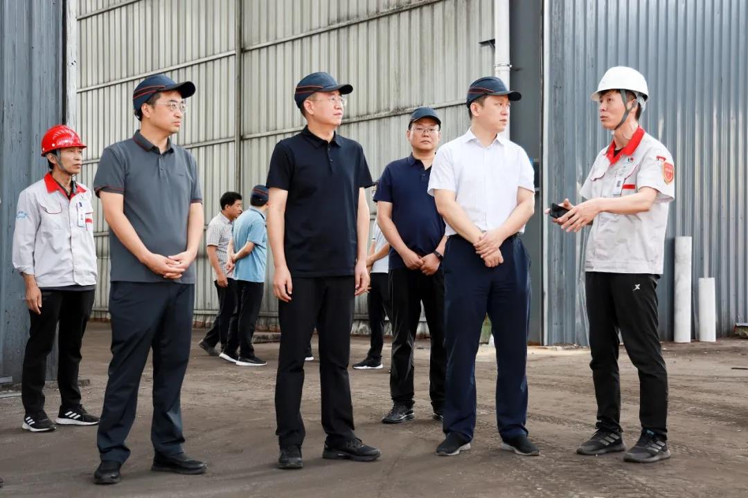 市委常委、副市長、翼城縣委書記王淵到華翔（翼城）新材料科技園現(xiàn)場辦公
